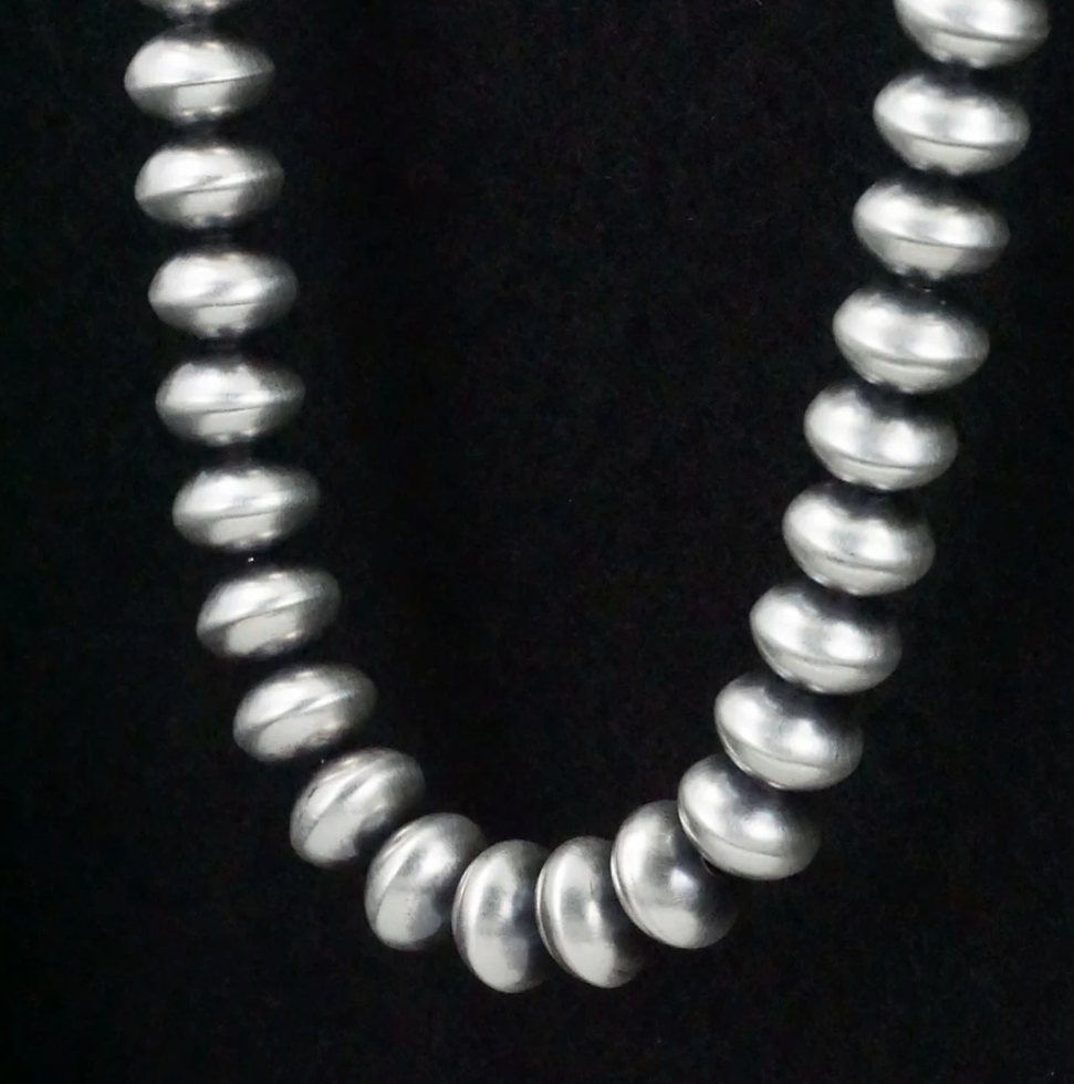 Handmade 8mm 18" Saucer Navajo Pearls