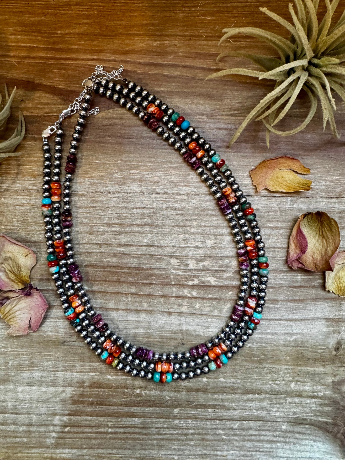 18-Inch Sterling Silver Pearl Necklace with Spiny Oyster (5mm)