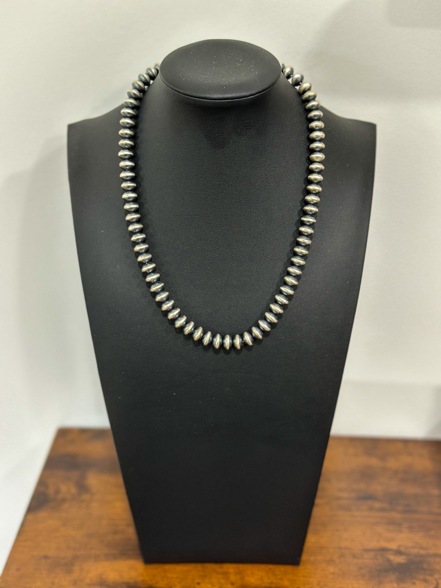 Handmade 8mm 18" Saucer Navajo Pearls